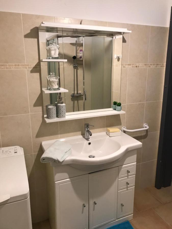 אלגז'ולה Studio Tout Equipe De 27M2, A 100M De La Mer, Et 500M Des Commerces מראה חיצוני תמונה